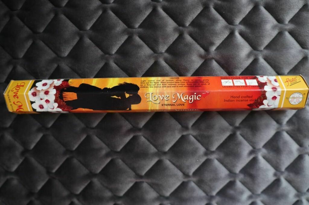 Jungle Juice Black Poppers Liquid Incense Tall 20 ml 4 Jungle Juice Black Poppers Liquid Incense Tall 20 ml - Image 4